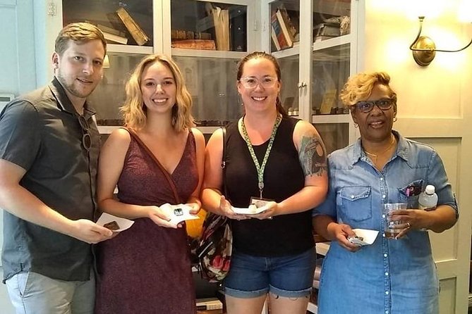 Savannah History Plus Coffee and Chocolate Walking Tour - Local Attractions Nearby
