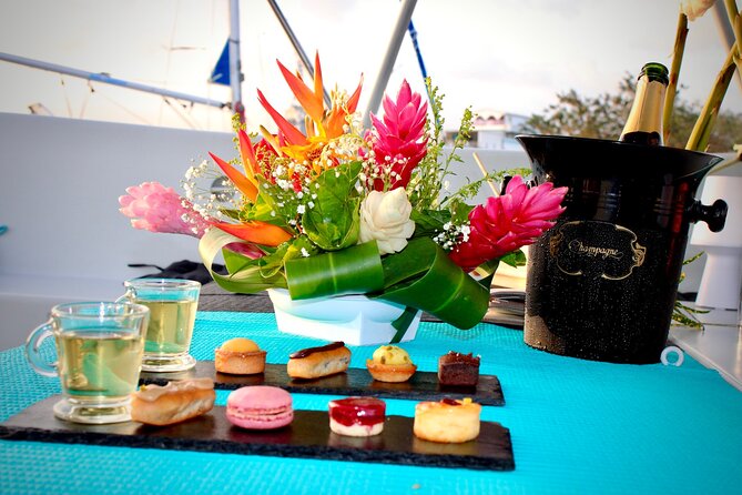 Sea Excursion - Romantic Sunset in Martinique - Host Response