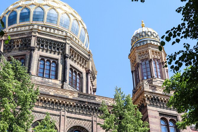 Self-Guided City Quest & First Date in Berlin - Tips for a Successful Quest
