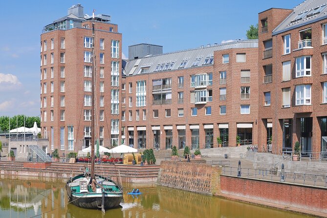 Self-Guided Scavenger Hunt and City Game in Düsseldorf - Recommended for Adventurous Travelers