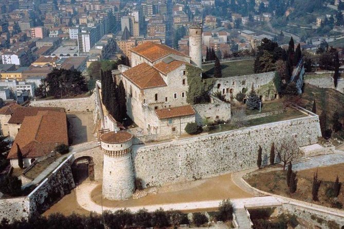 Sirmione Lake Garda & Brescia, Private Guided Tour From Milan - The Sum Up
