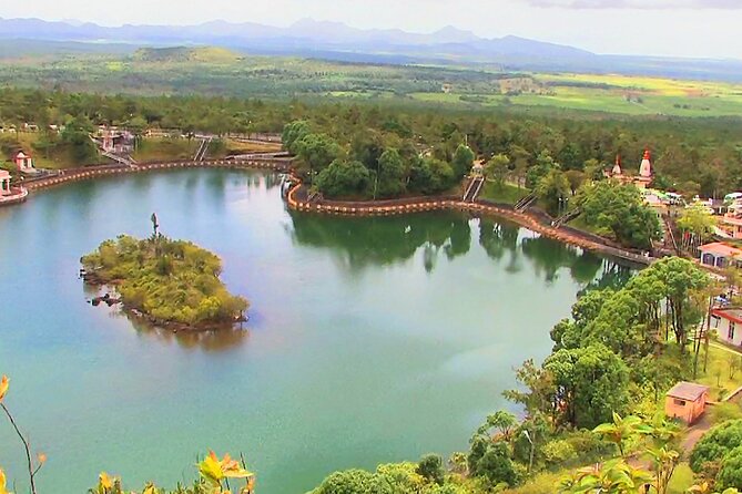 Southern Tales: Full-Day Incl Crocodile Park & 23 Colored Earth - Traveler Experiences and Feedback