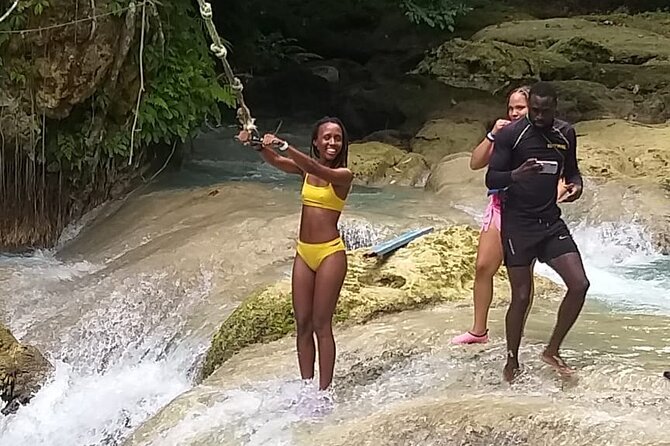 Tour Blue Hole and Secret Fall With a Stop at Duns River Fall - Visiting Duns River Fall