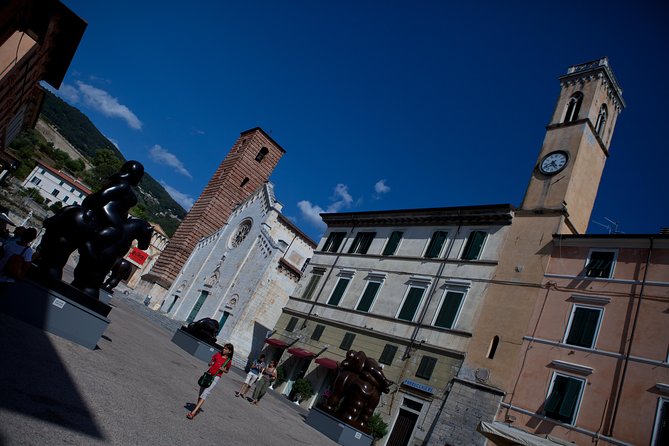 Tour of the Carrara Quarries and Artistic Laboratories of Pietrasanta - Frequently Asked Questions