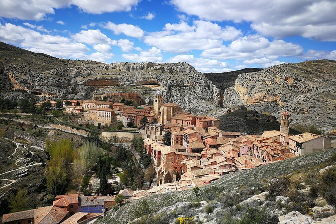 Touristic Highlights of Albarracín on a Private Half Day Tour With a Local - Experiencing Local Cuisine and Beverages
