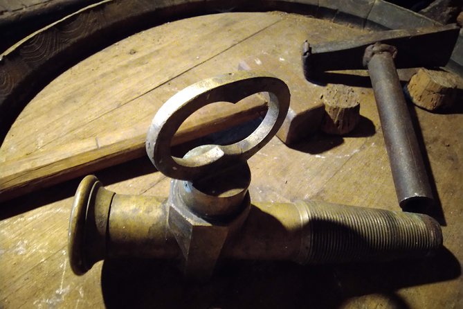 Traditional Vinho Verde Tour in Bowl With Private Transfer (Porto and Braga) - Traveler Participation