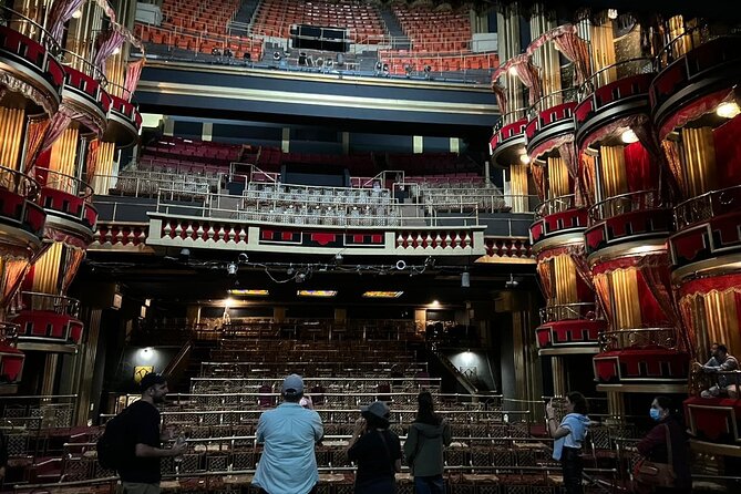 TV & Movie Sites Walking Tour in Mexico City Downtown - Guided Cinema Experience