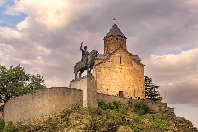 Walking City Tour in Tbilisi - Discovering Liberty Square