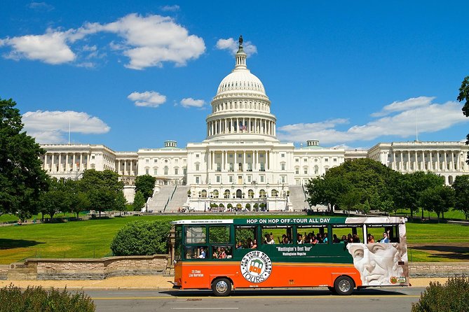 Washington DC Hop-On Hop-Off Trolley Tour With 15 Stops - Getting to the Pickup Location