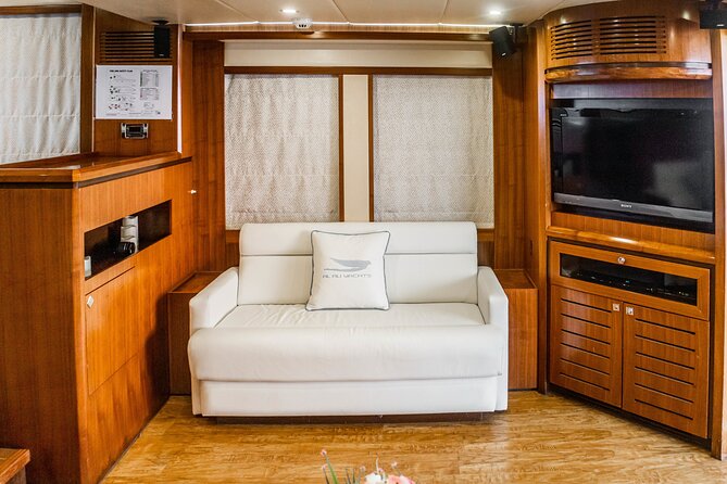 Yacht Rental in Dubai Majesty 63ft - Frequently Asked Questions