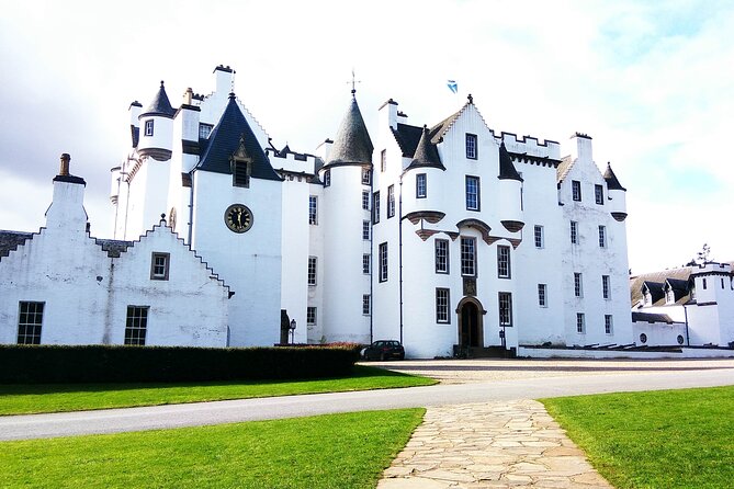 2 Days on the Loch Ness Canal of Caledonia and the Highlands - Itinerary Day 2