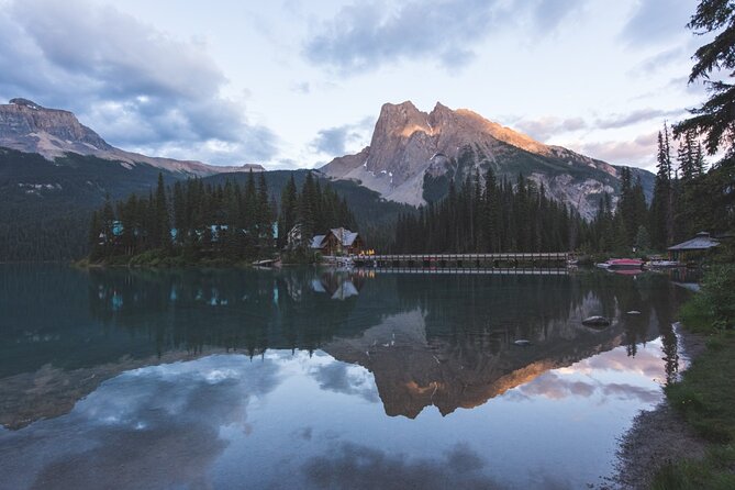 4-Day Rockies Tour | Banff & Columbia Icefield & Lake Louise - Visiting the Columbia Icefield