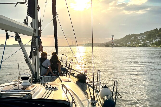 Authentic Sailing Trip "To the Gates of Hamburg" From Wedel - Sum Up