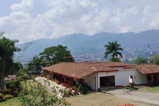 Coffee Tour Medellin - About the Farm