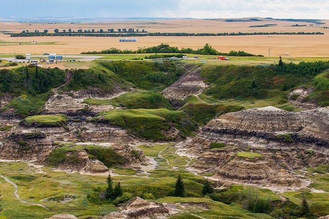 Dinosaur World 1 Day: Drumheller-Badland-Hoodoo-Mine National Historic - Discovering the Hoodoo Trail