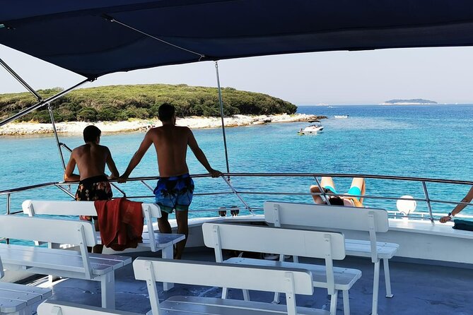From Split: Blue Lagoon and 3 Islands Fish Picnic Boat Tour - Host Response