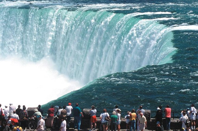 Luxury Niagara Falls Day Trip From Toronto With Cruise and Lunch - Travel Tips for Your Trip