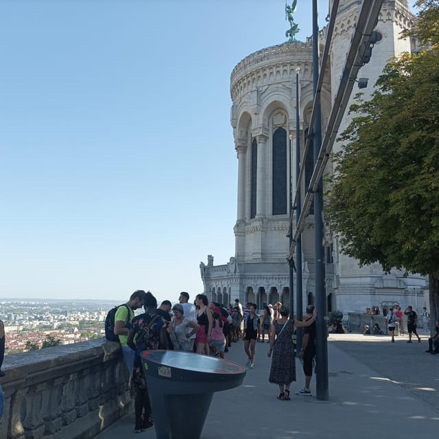 Lyon: Guided Tour of Fourvière Hill & Roman Ruins - Group Size