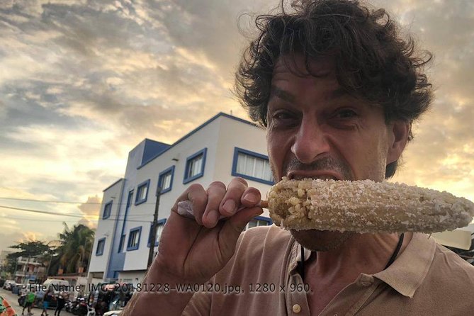 Mexican Street Food Crawl in Playa Del Carmen - Shopping for Souvenirs