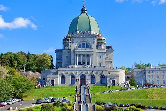Montreal Private Transfer to Montreal Airport YUL in Luxury SUV - Frequently Asked Questions