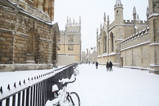 Oxford Historic City Walking Tour - Oxbridge Tours - Navigating the Historic City