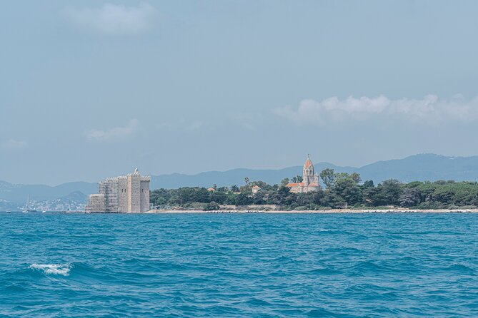 Private Tour on a Sailboat With Apéritif at Sunset on Antibes - What to Expect