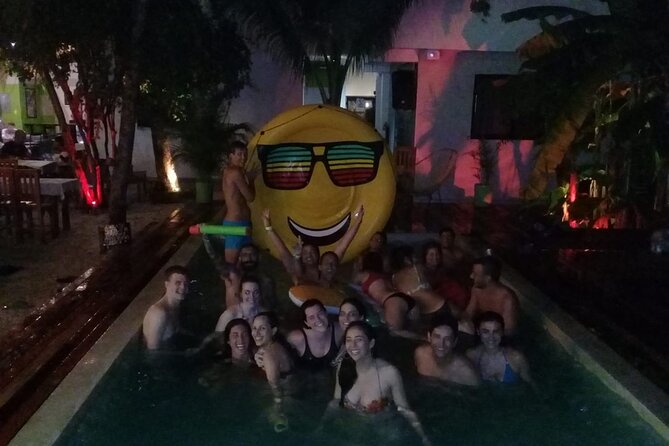 Social Pubcrawl Barcrawl Tulum - Guiding Team and Notable Mentions