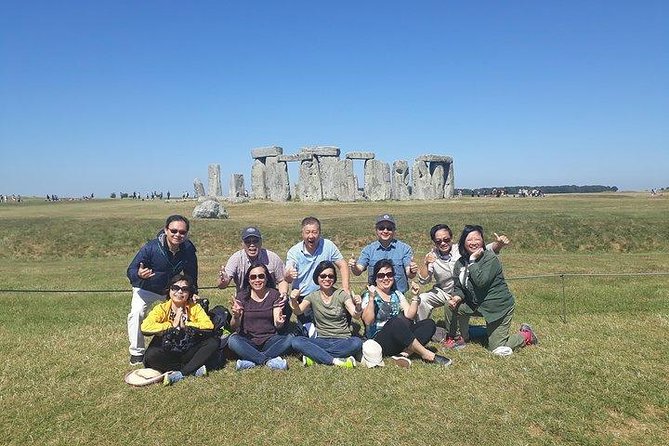 Transfer From Southampton to Heathrow via Stonehenge and Windsor - Contact and Reservation