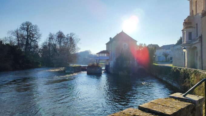 Visit the Church of St-Savin in a 1.5 Hours Tour - Returning to Restaurant Le Cerasus