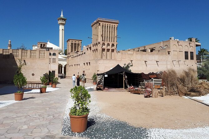 Walk in Old Dubai With New Friend(Pickup Option From Hotel) - Tips for an Enjoyable Experience