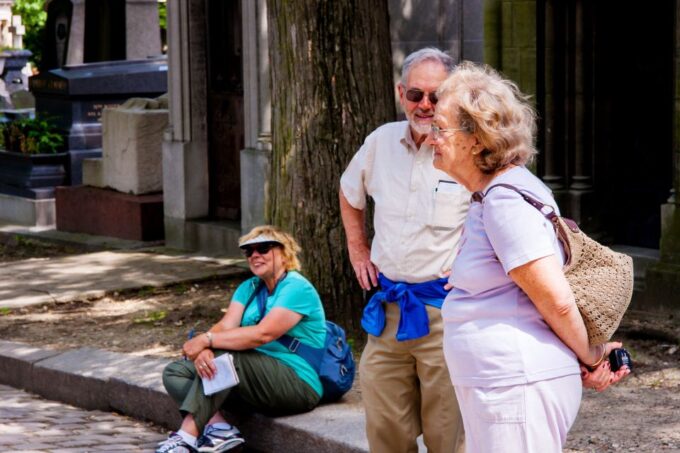 Paris: Famous Graves of Pere Lachaise Cemetery Guided Tour - Frequently Asked Questions