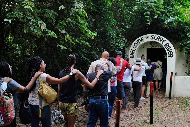 Accra: Assin Manso Slaves River and Cape Coast Castle Day Tour - Good To Know