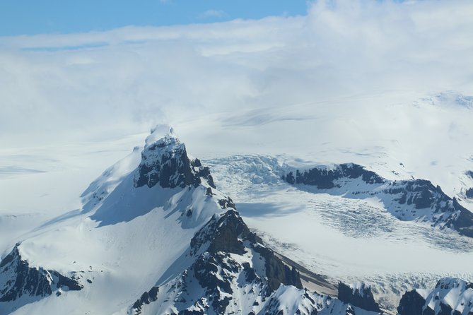 Airplane Flight Over Glacier Lagoons and Icelands Highest Peak - Good To Know