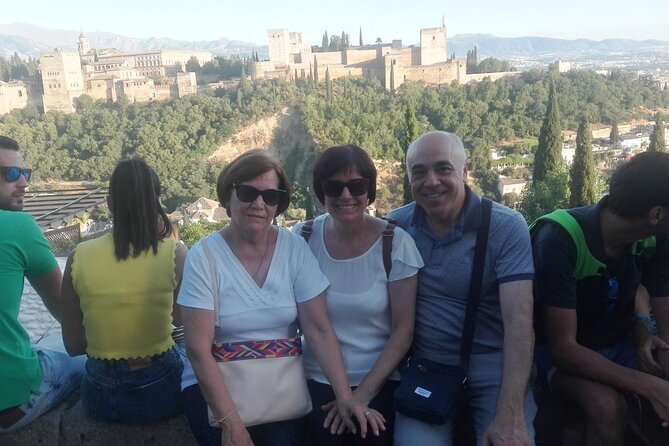 Albaicin and Sacromonte Private Tour - Discovering the Albaicin