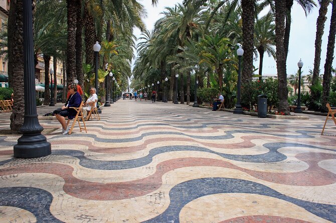 Alicante Like a Local: Customized Private Tour - Exploring Alicantes Iconic Landmarks