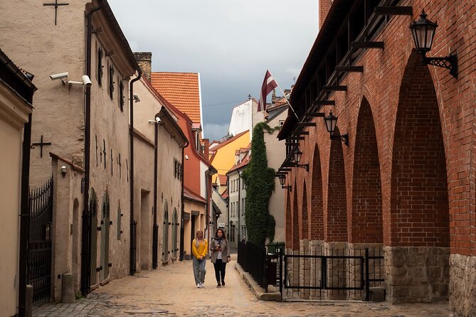 Alternative Riga: Central Market and Moscow Suburb Tour - Tour Highlights