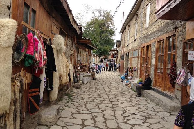 Azerbaijan in 9 Days