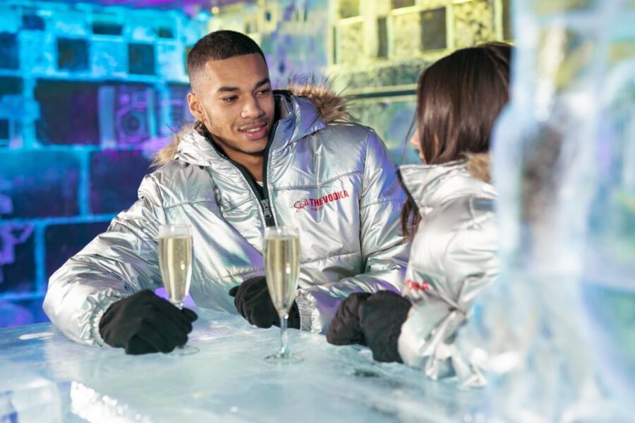 Barcelona: Ice Bar and Terrace Drinks Romantic Package