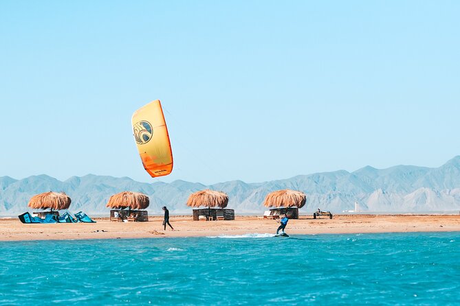Beginner Kitesurfing Course in El Gouna - Key Points