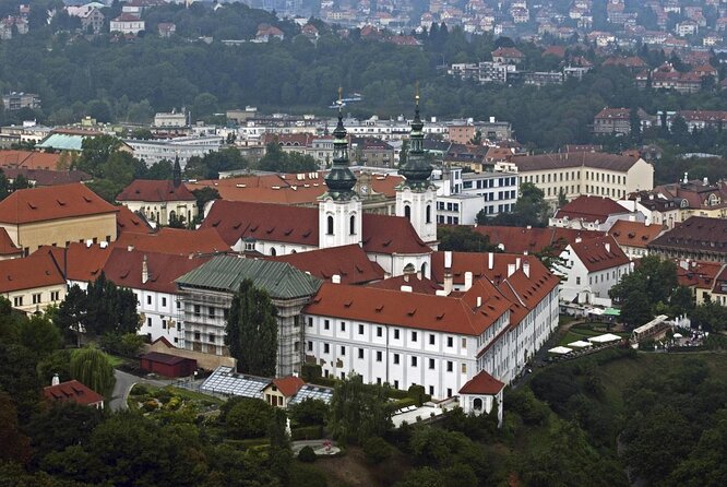 Bike Tour Through Prague in German - Key Points