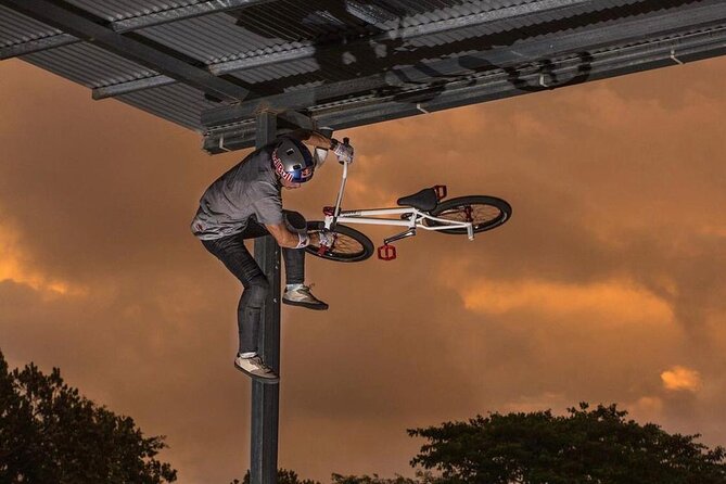 Bmx Tricks and Skating in Jaco - About Your Stay