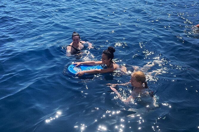 Boat Ride & Lunch in Messinia, Greece - Key Points