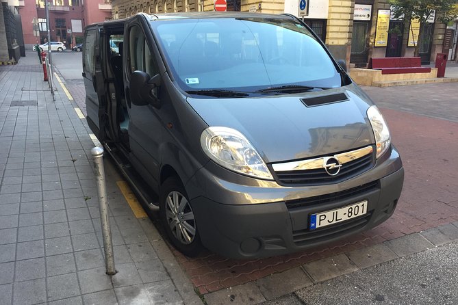 Budapest Airport Private Transfer - Minibus for 8 People - Key Points