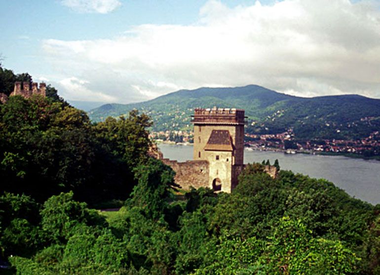 Budapest: The Fabulous Danube Bend Full-Day Tour - Good To Know