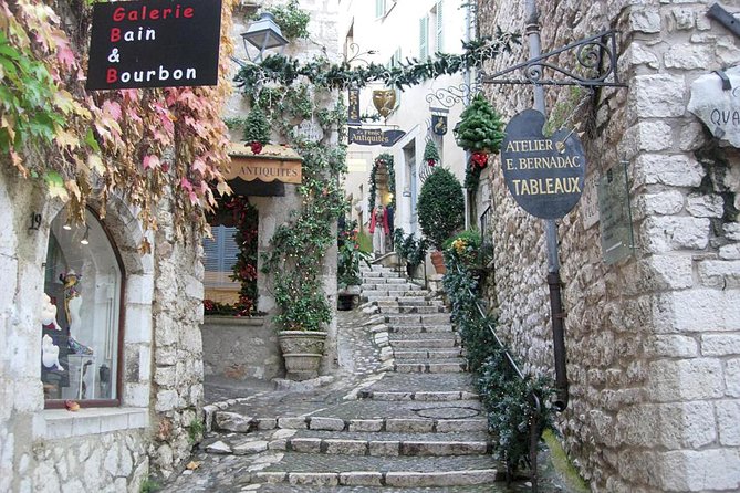 Cannes & Antibes Private Guided Tour - Key Points