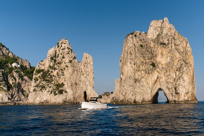 Capri Boat Tour With Luxury Gozzo Apreamare 35FT - Good To Know