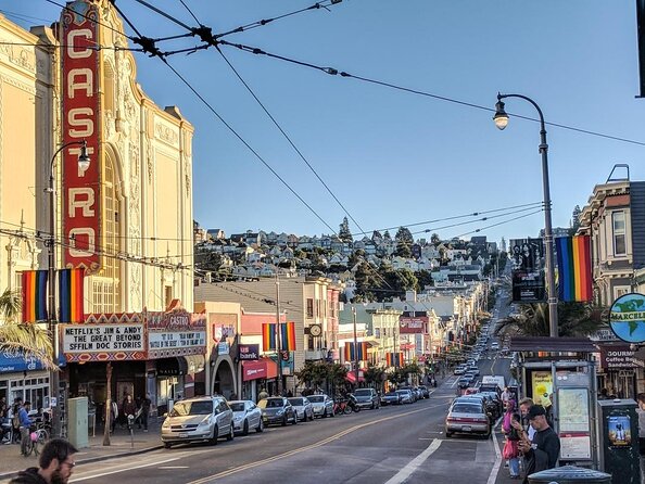 Castro Bar Crawl Review: Fun Night Out - Getting to the Meeting Point