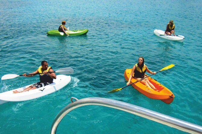 Catamaran Sailing Day to La Graciosa With Lunch - Departure and Welcome Champagne