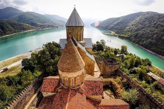 Caucasus Mountains Private Tour : Gudauri - Jinvali - Ananuri - Key Points