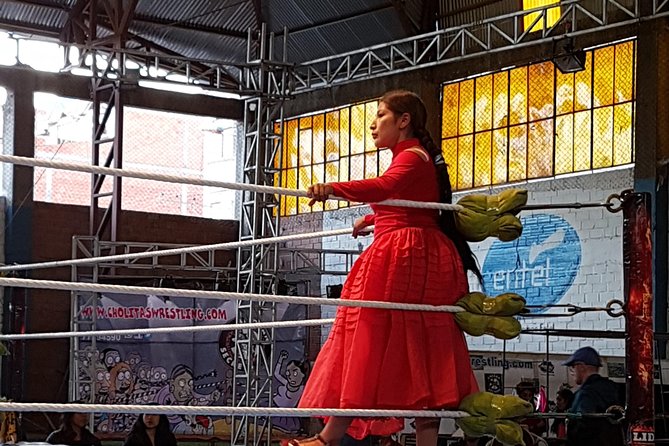 Cholitas Wrestling - Good To Know